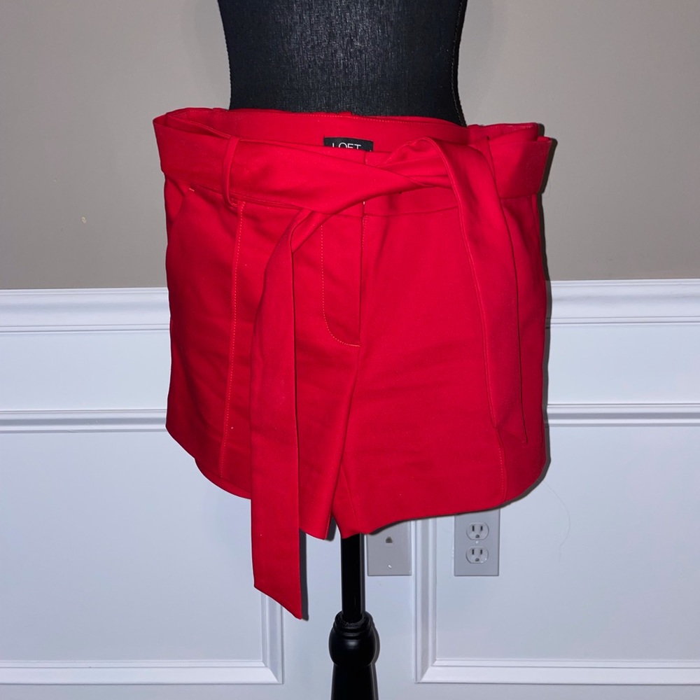 Red chino short